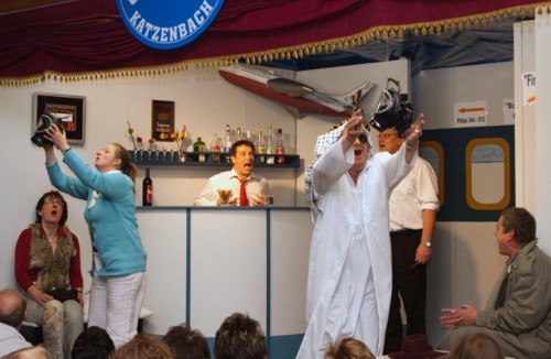 Theatergruppe Katzenbach - 13_funnylanding-20.jpg